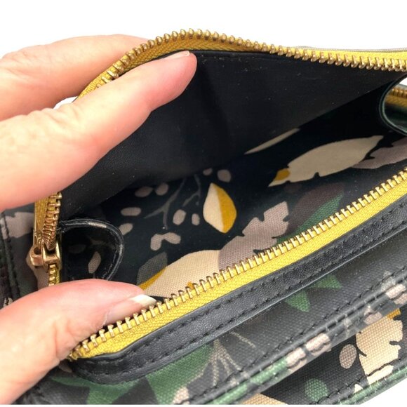 Vtg. Fossil Vinyl Leather Large Floral Rachel Tote Shoulder Bag w Matching Makeu - Picture 10 of 12